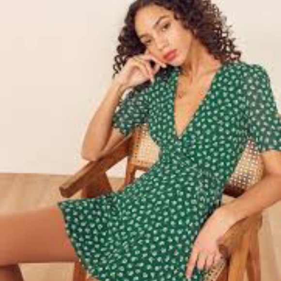 Reformation Dresses & Skirts - NWOT- REFORMATION LUCKY DRESS